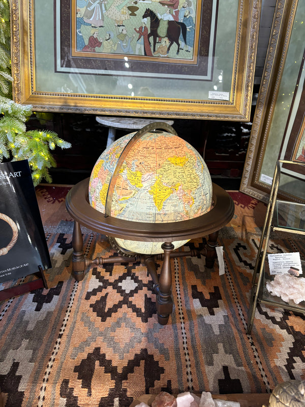 Illuminatus Globe